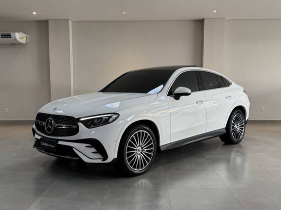 MERCEDES-BENZ GLC 300 2.0 MHEV AMG LINE COUPÉ 4MATIC 9G-TRONIC